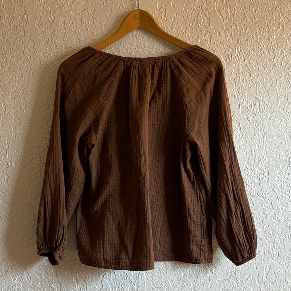 Old Navy Chocolate Brown Women's Blouse - Picture 5 of 7